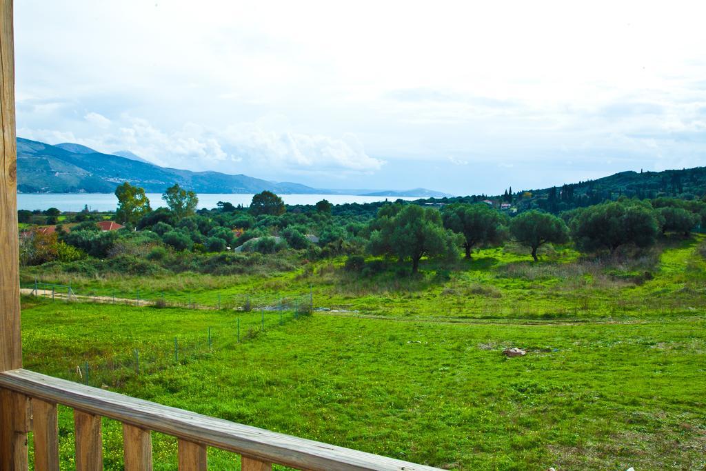 Ermolaos Hillside Villas Lixouri Luaran gambar